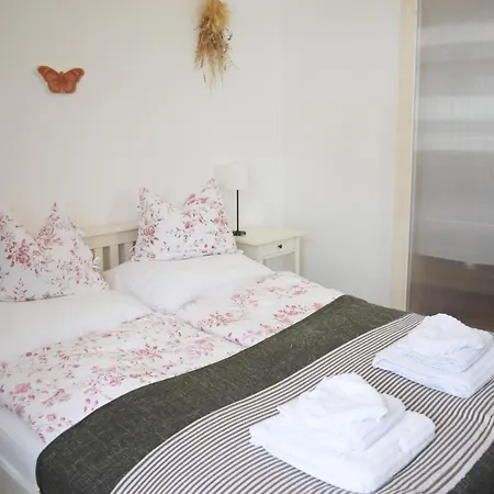 Bed & Breakfast Fraulein Rodlers Gastehaus